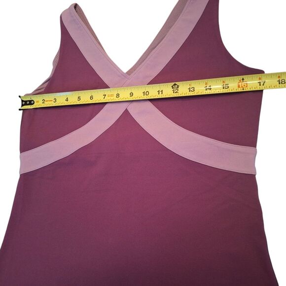 Lululemon Purple and Lilac Tank Top with Built In Bralette M 8 10 EUC - Picture 4 of 12